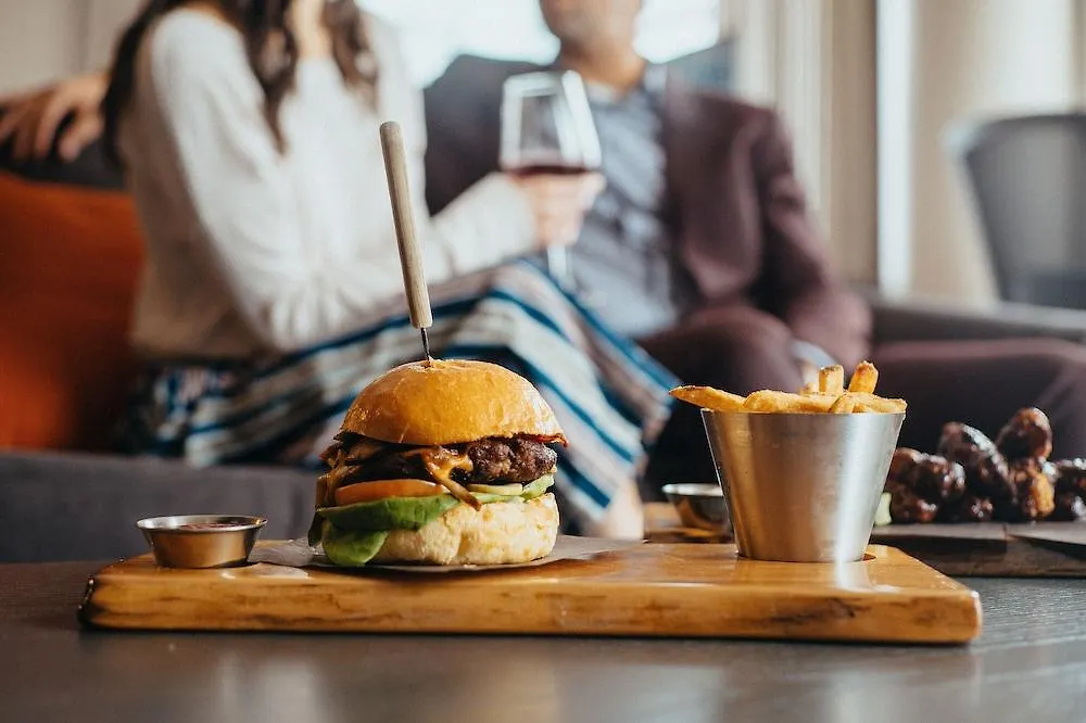 One King West Hotel And Residence Toronto 4*,  Kanada