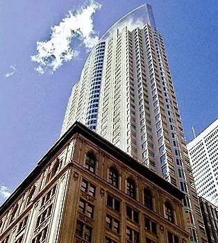 One King West Hotel And Residence Торонто