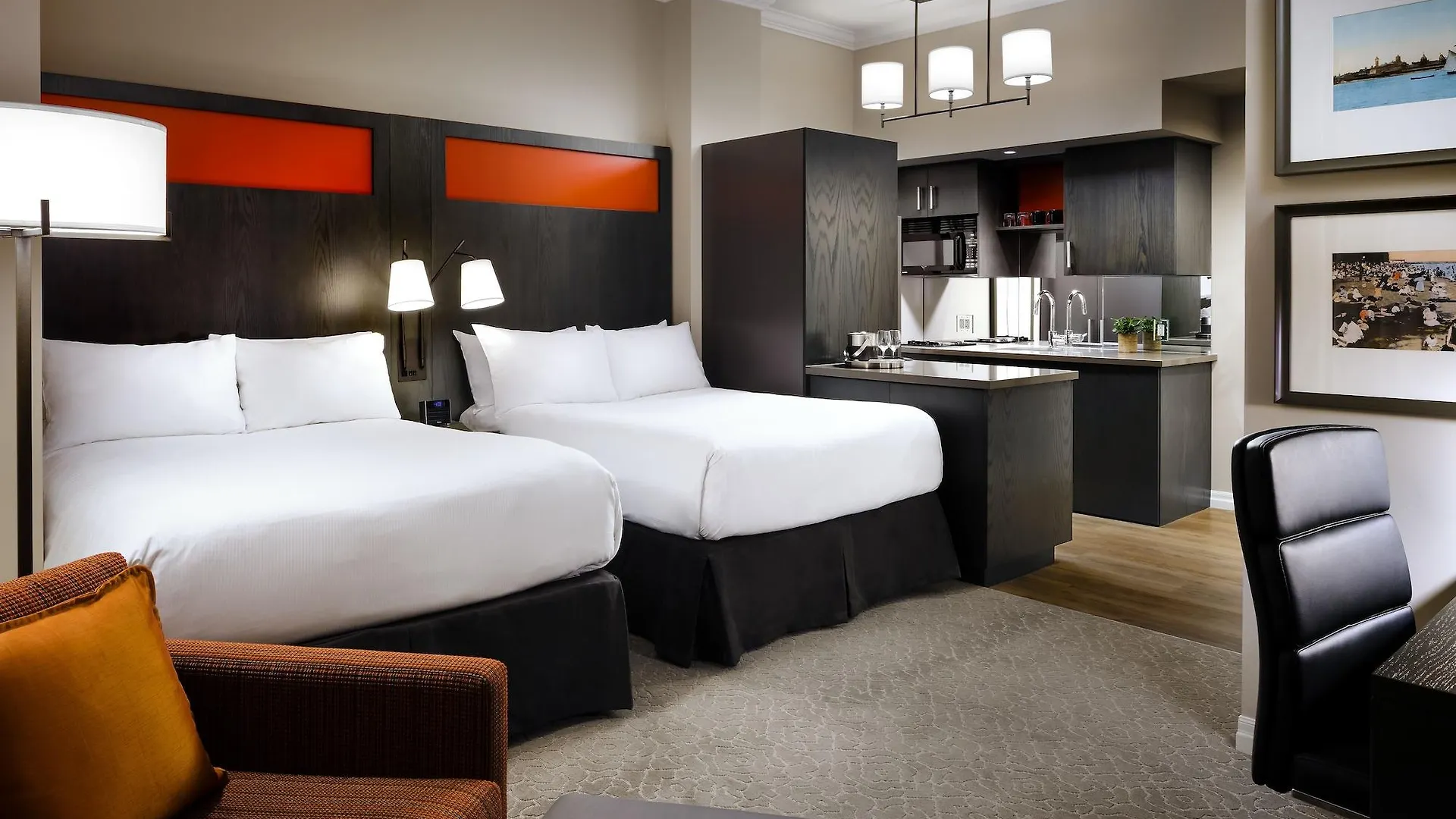 One King West Hotel And Residence Торонто