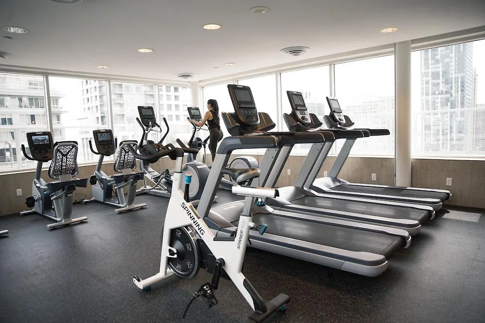 One King West Hotel And Residence Торонто