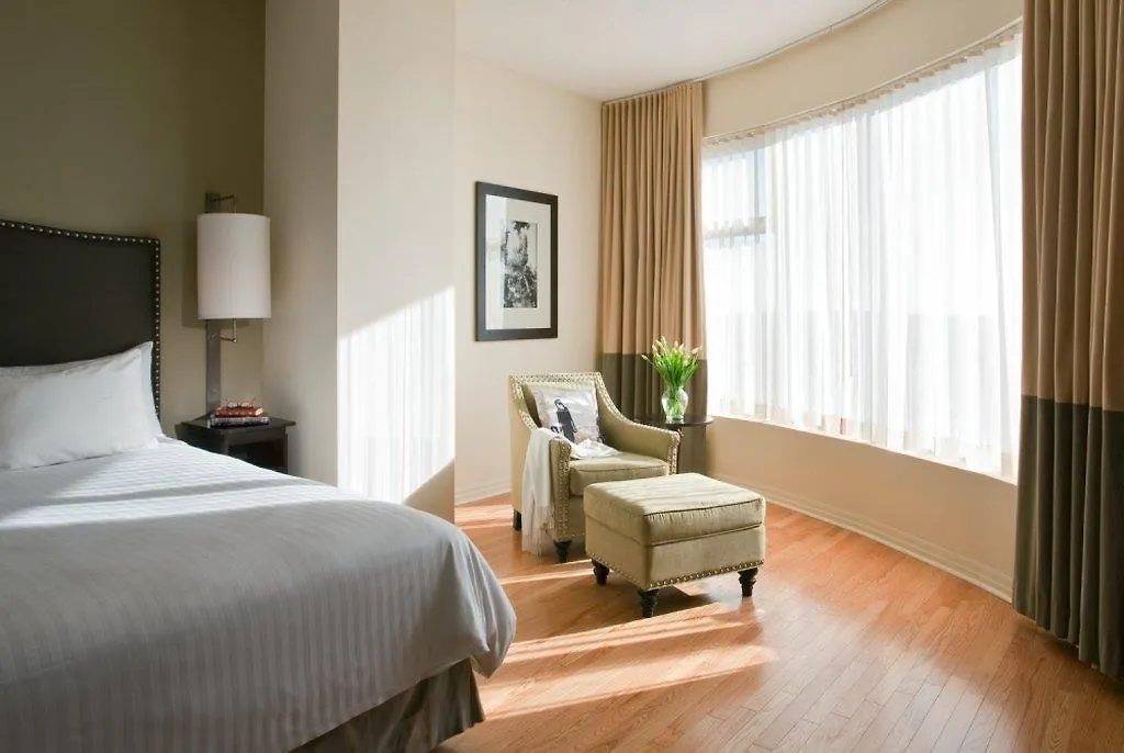 One King West Hotel And Residence Торонто