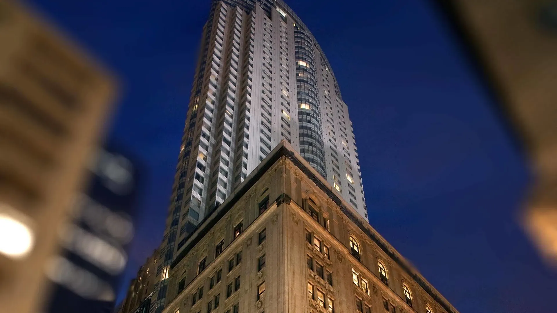 ****  One King West Hotel And Residence Торонто Канада