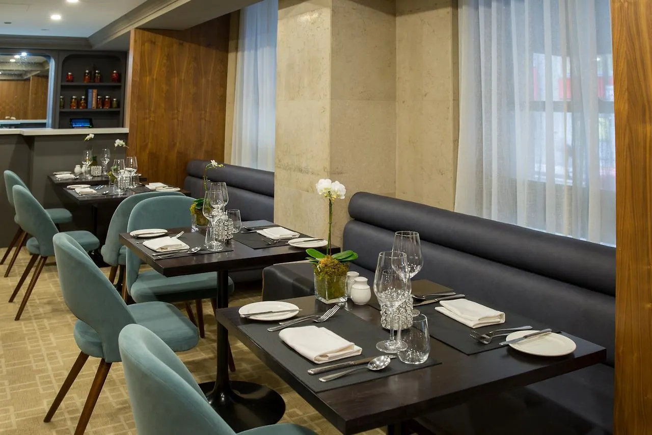 One King West Hotel And Residence Торонто