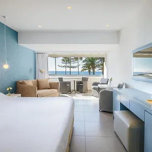 **** Resort Nissi Cyprus